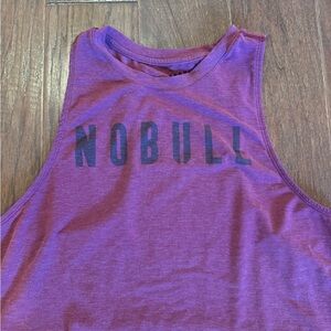 NOBULL Women's Muscle Tee in burgundy